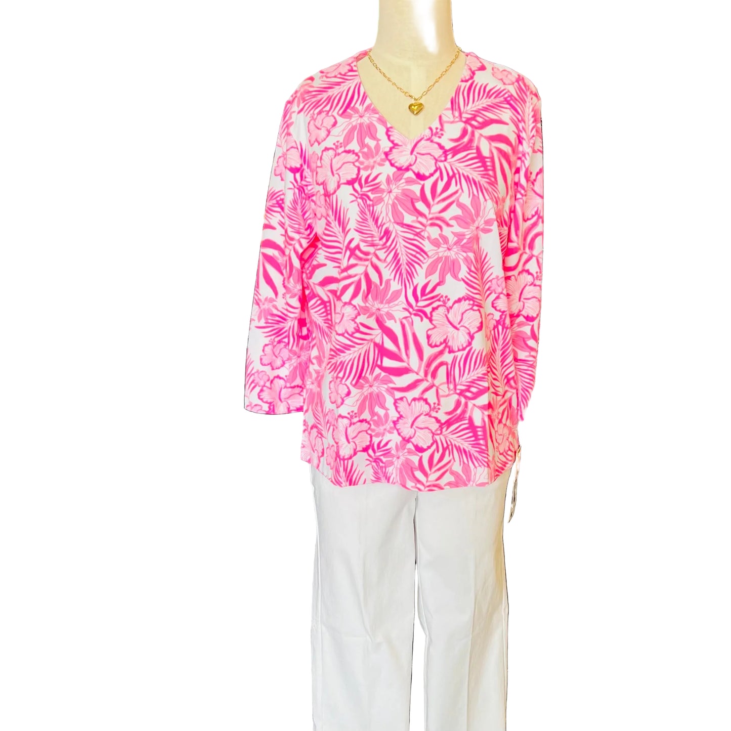 Lulu B 3/4 sleeve V-neck top