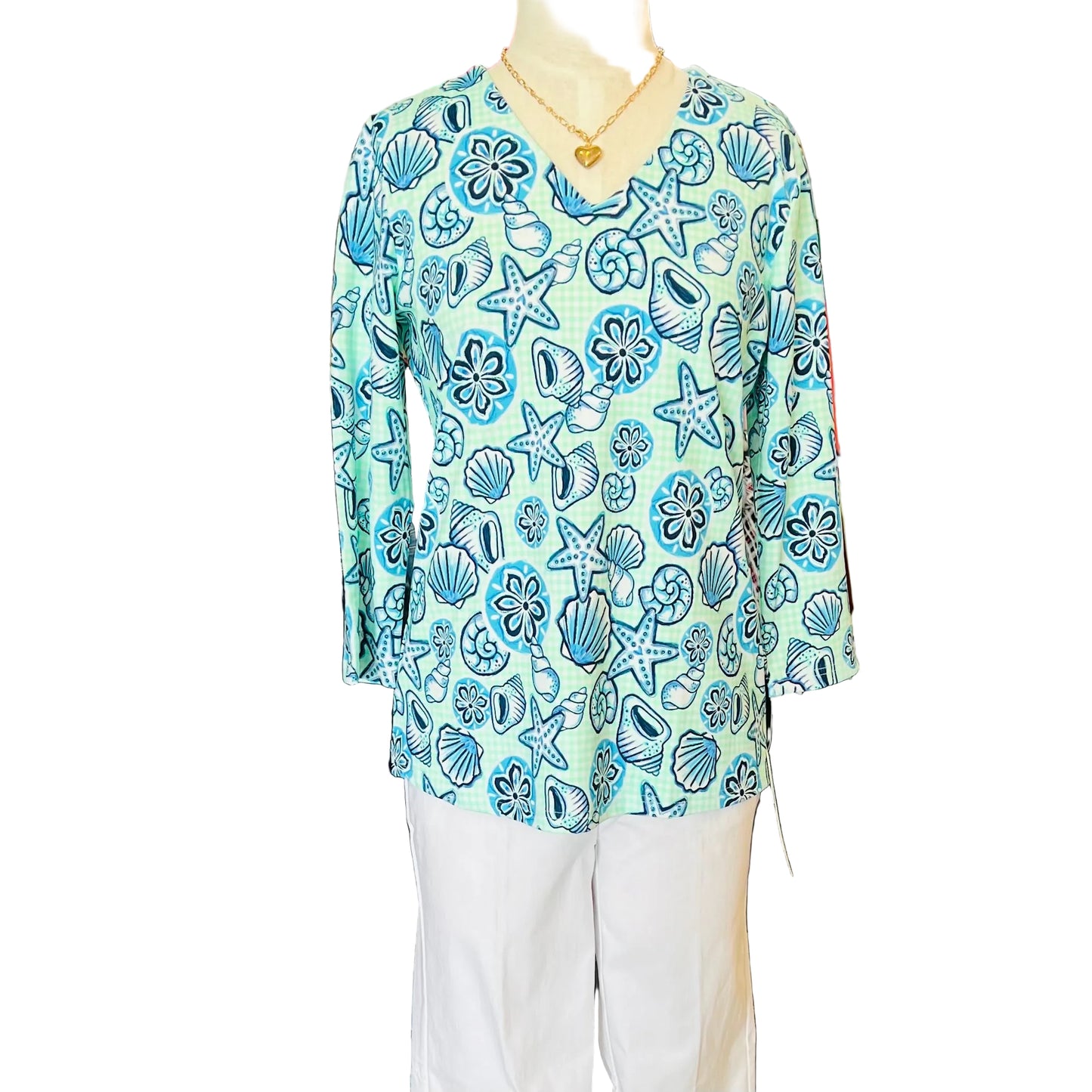 Lulu B 3/4 sleeve V-neck top
