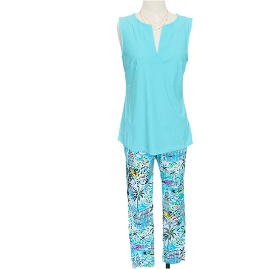 Sleeveless split neck top