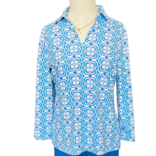 LuluB Collar Top w 3/4 sleeve in Blue Daisy