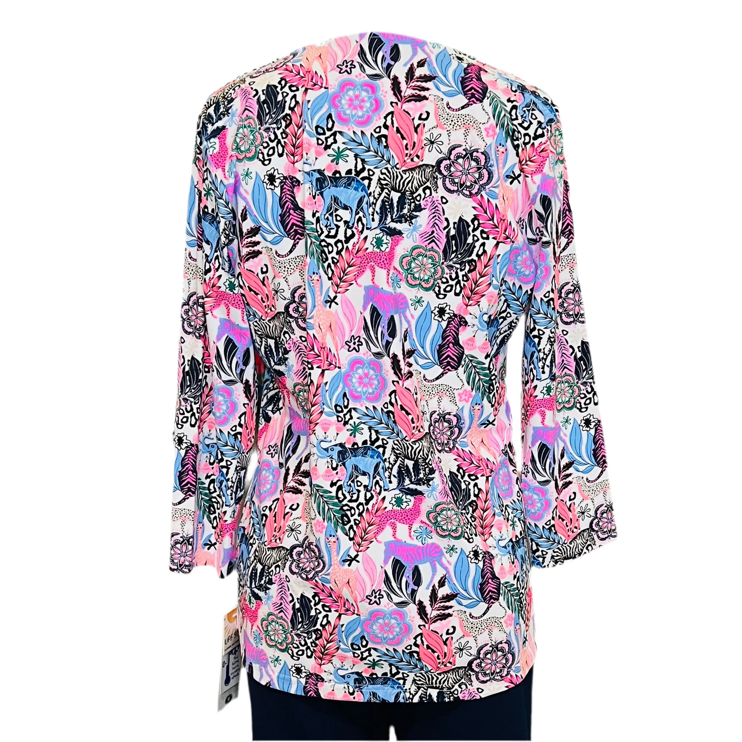 LuluB 3/4 Sleeve Vneck top